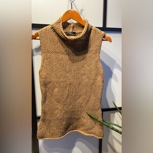 Weekend MaxMara knit sleeveless turtleneck